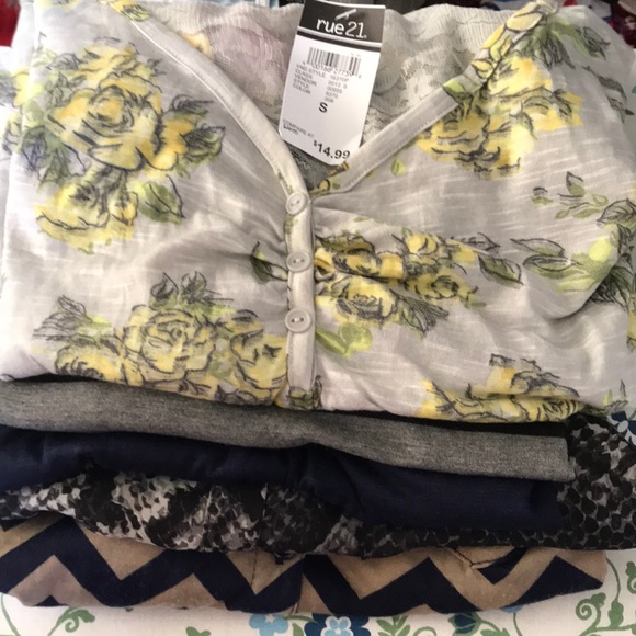Rue21 Tops - Rue21 bundle of 5 tops- 2 NWT